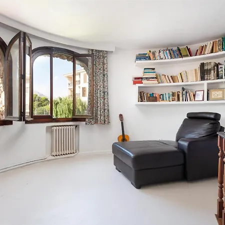 La Torre De La Gola * Порт-де-Польєнса